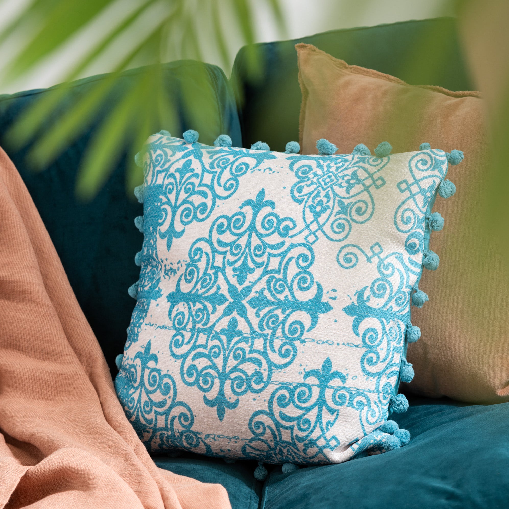 kissen-barock-pompom-polyester-turquoise