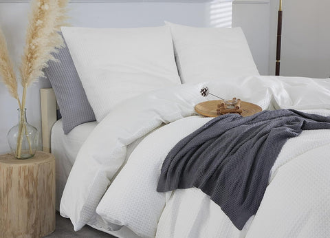 Bettwäsche mit Waffelstruktur 3-teilig: Bettbezug 200x200cm + 2X Kissenbezug 80x80cm atmungsaktiv & pflegeleicht, 100% Baumwolle