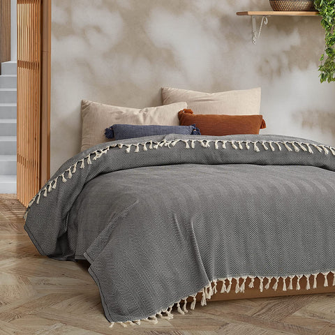 BOHORIA® XXL Tulum Tagesdecke "Obsidian"