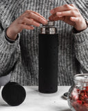 tee-flasche-kanne-bohoria-in-gebrauch