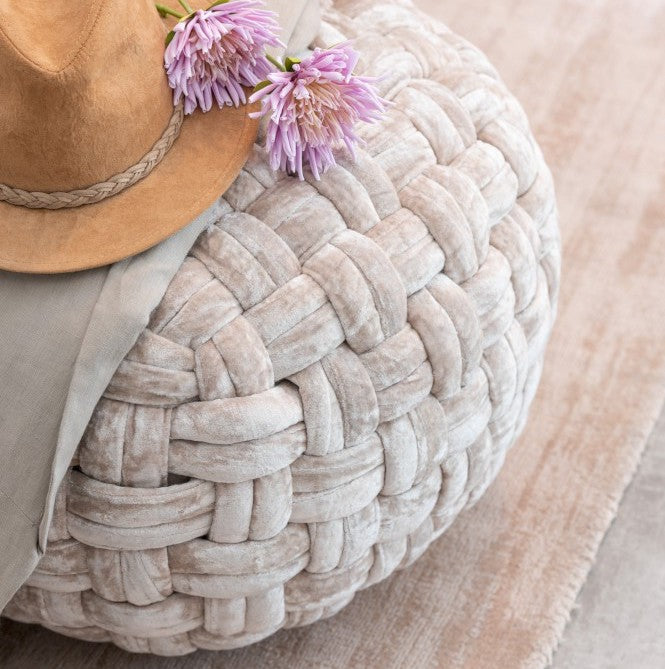 hocker-gehäkelt-viskose-beige