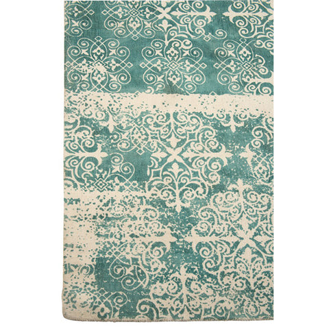 teppich-orientalisch-blau-weiß